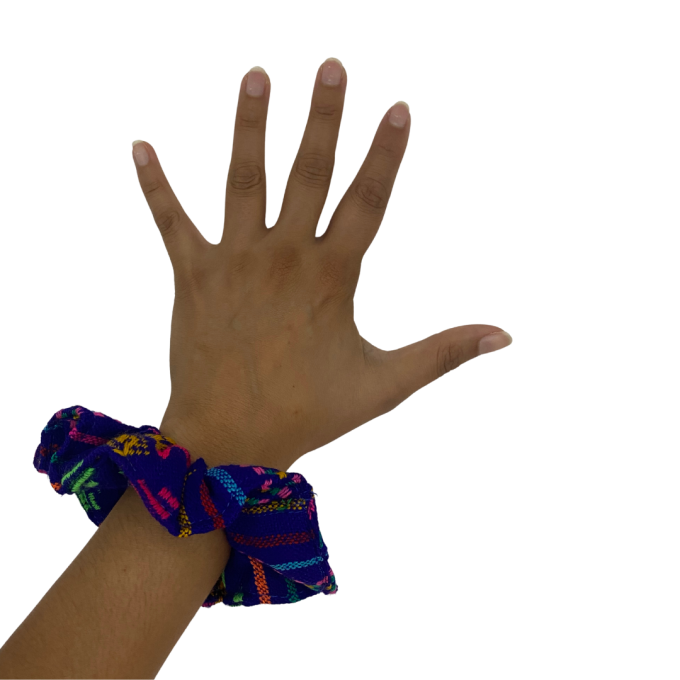 Scrunchie cambaya morado